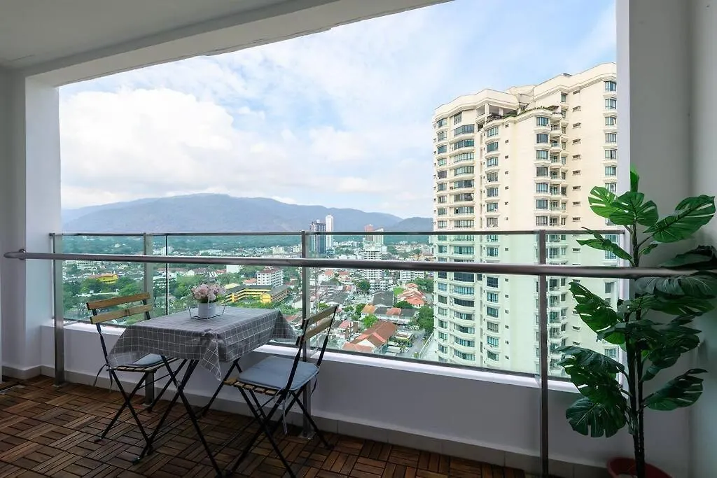 Comfy Studio/Gurney/Mansion One George Town 0*,