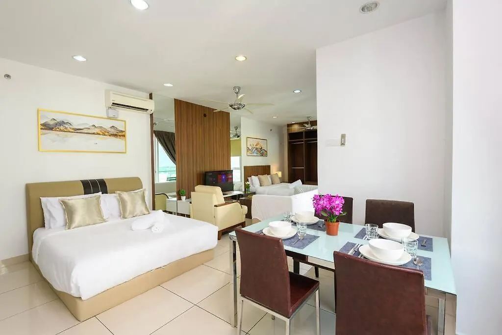Comfy Studio/Gurney/Mansion One George Town 0*,